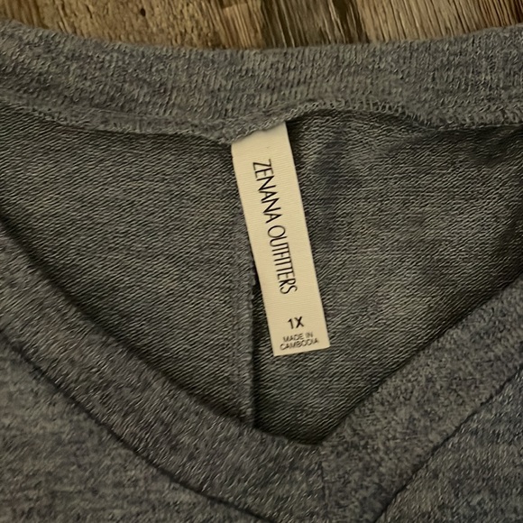 Zenana Sweater - Picture 2 of 2